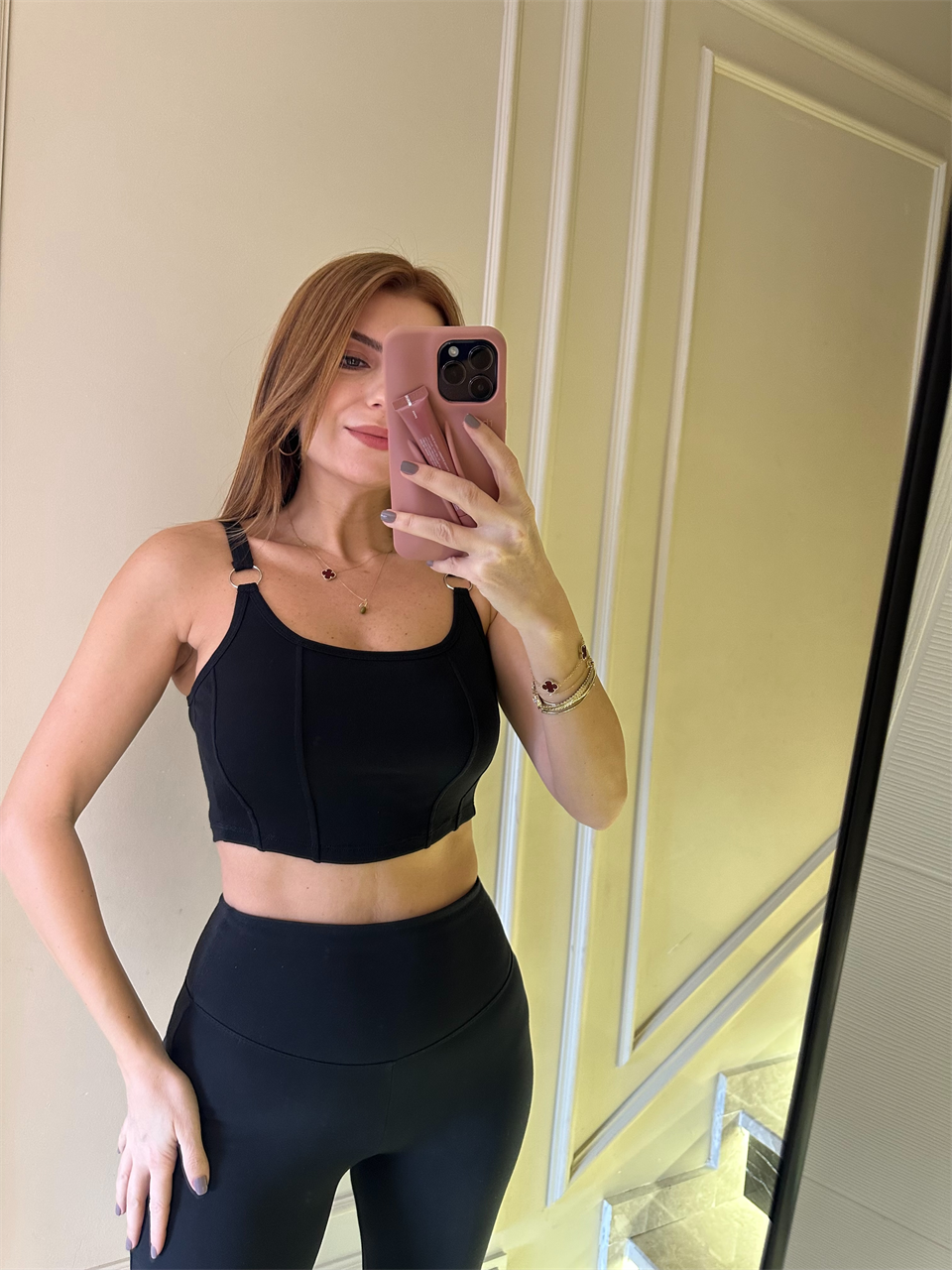 Siyah Halkalı Kap Detay Crop Korse