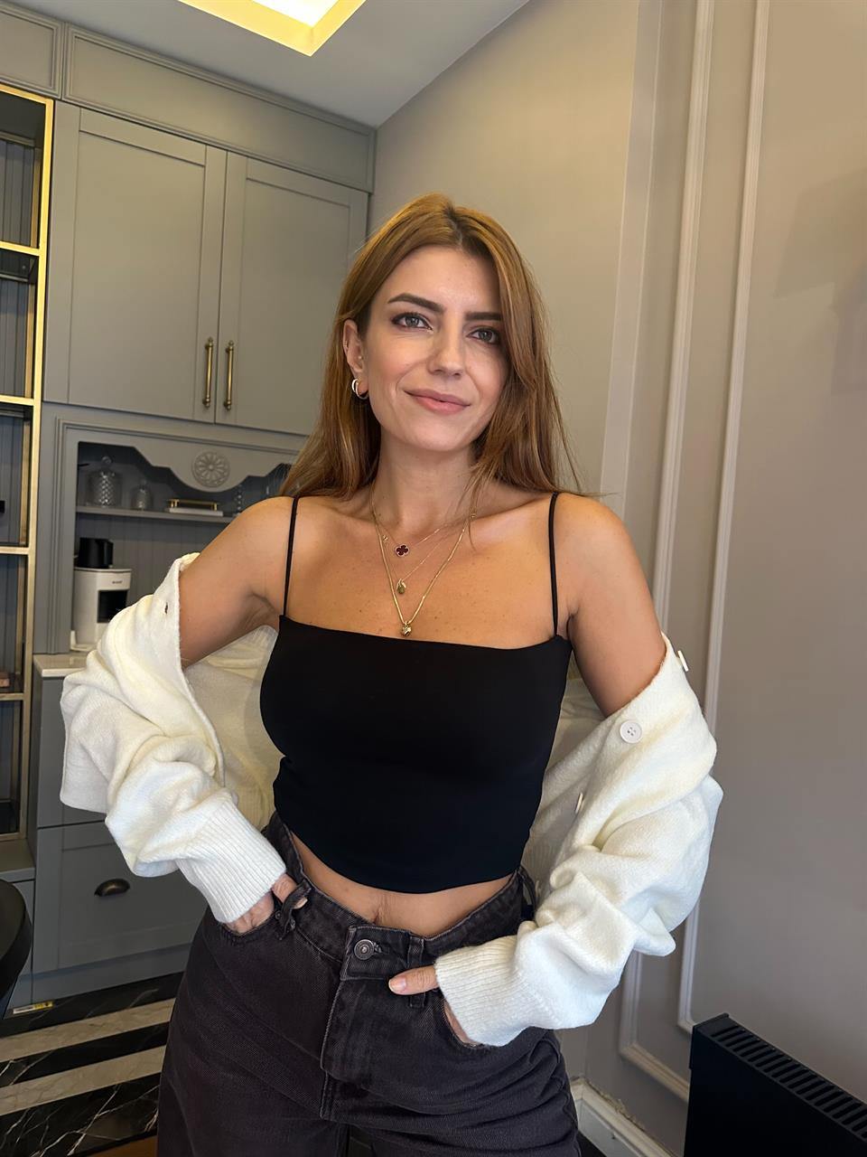 Siyah İp Askılı Pamuklu Destekli Crop