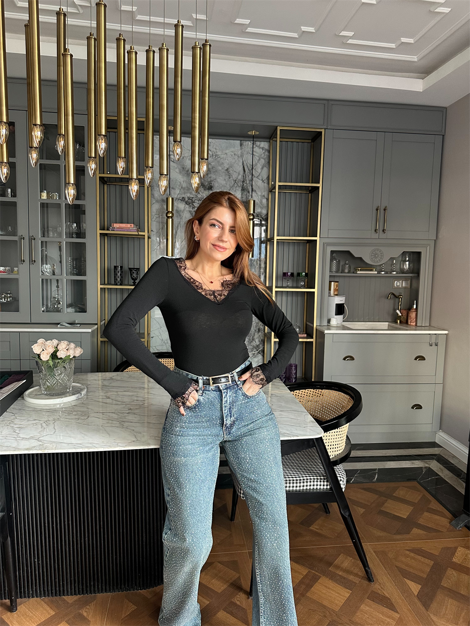 Siyah Transparan Ön Arka V Yaka Bluz