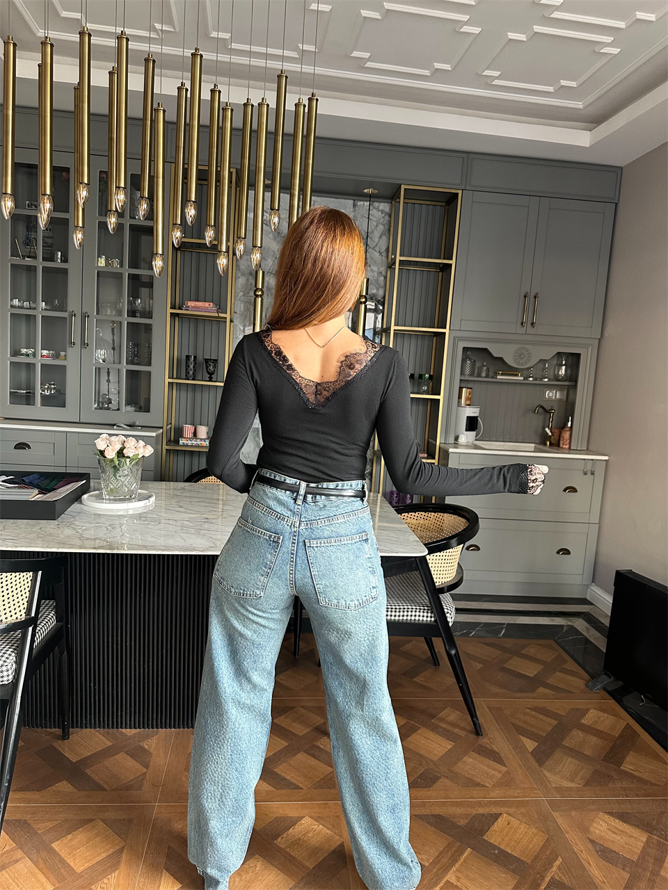 Siyah Transparan Ön Arka V Yaka Bluz