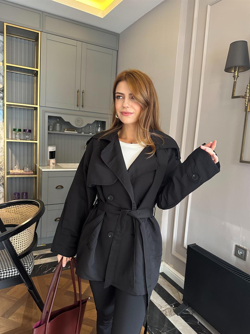 Siyah Kuşak Kemerli Orta Boy Trençkot