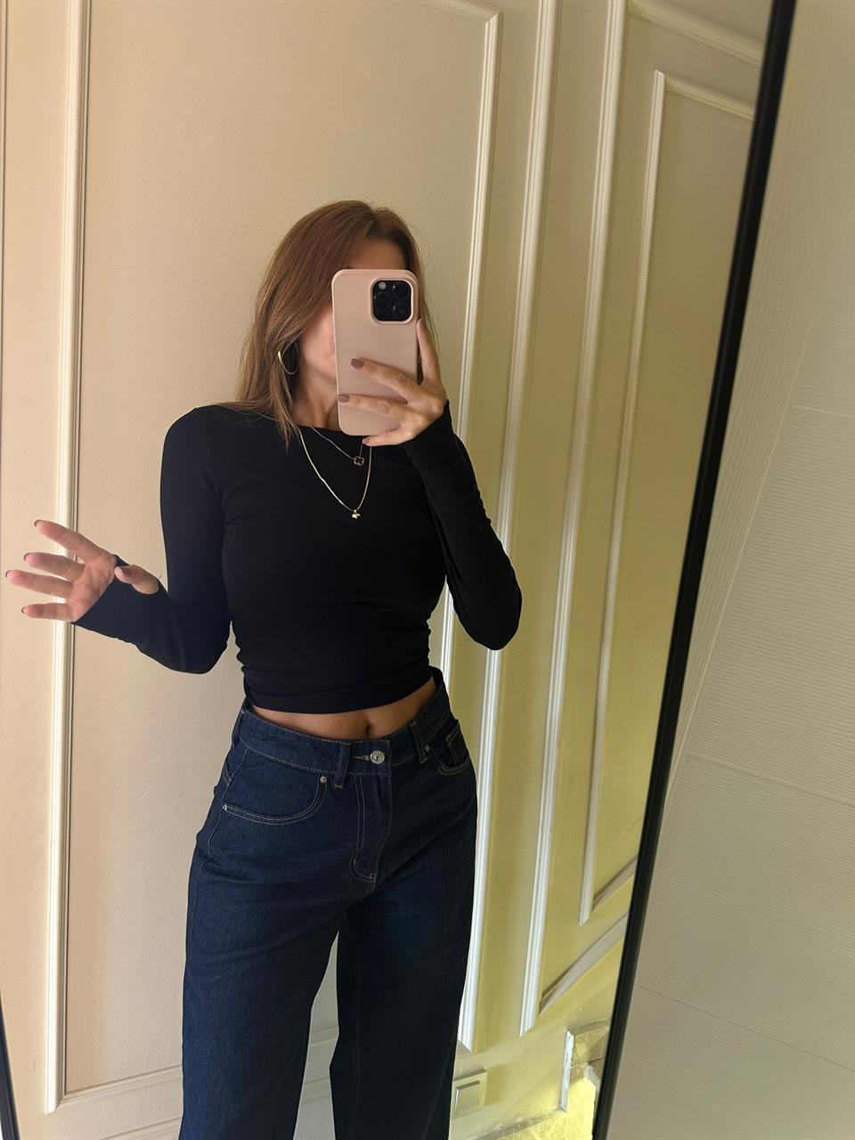 Siyah Parmak Geçmeli Modal Bluz