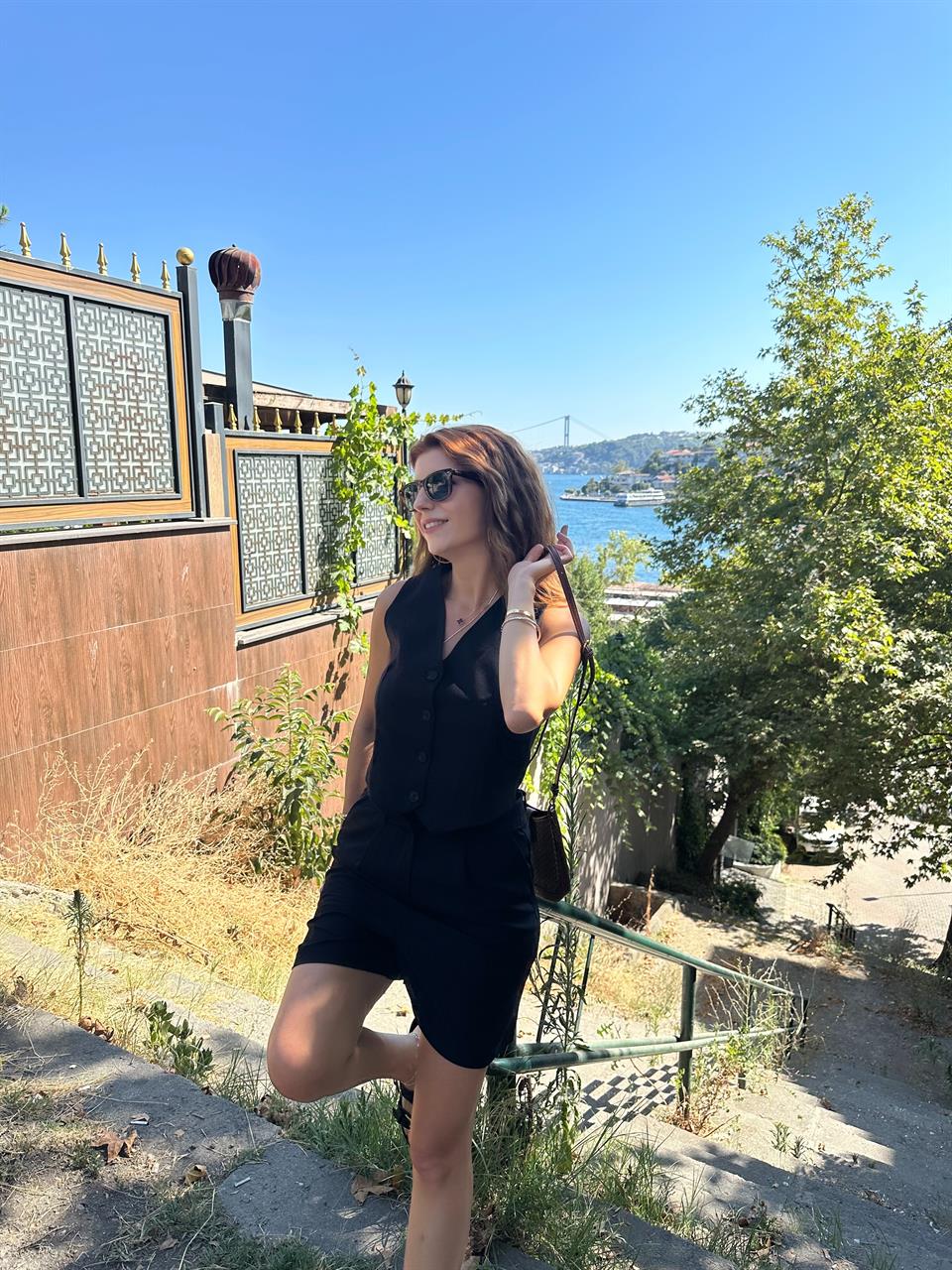 Siyah Pera Keten Şort Yelek Takım