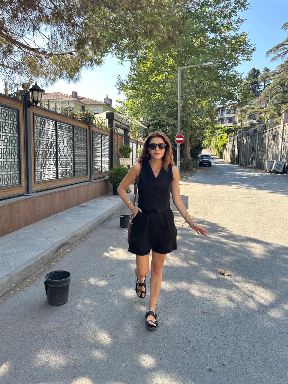 Siyah Pera Keten Şort Yelek Takım