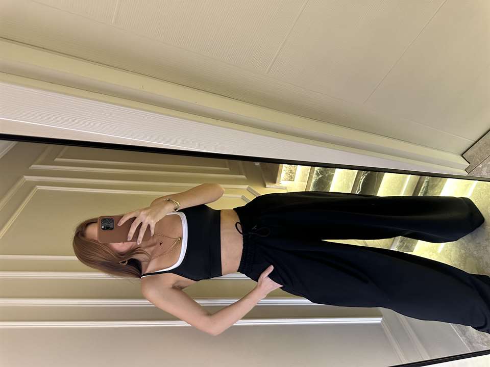 Siyah Pileli Şalvar Eşofman