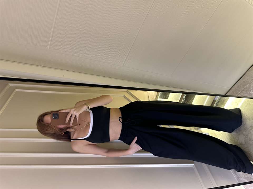 Siyah Pileli Şalvar Eşofman