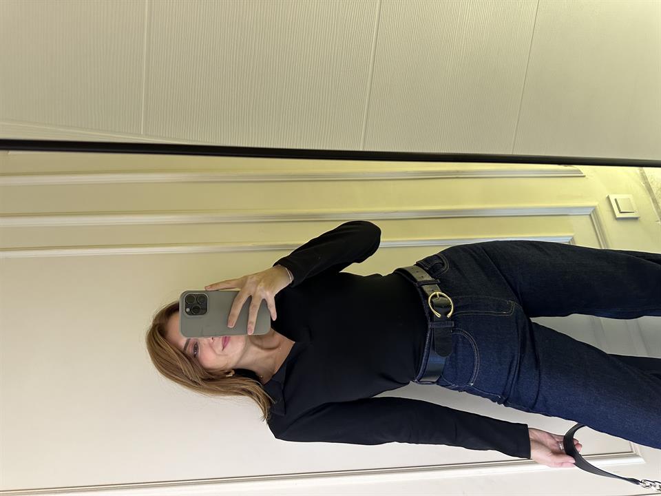 Siyah Polo Yaka Uzun Kol Bluz