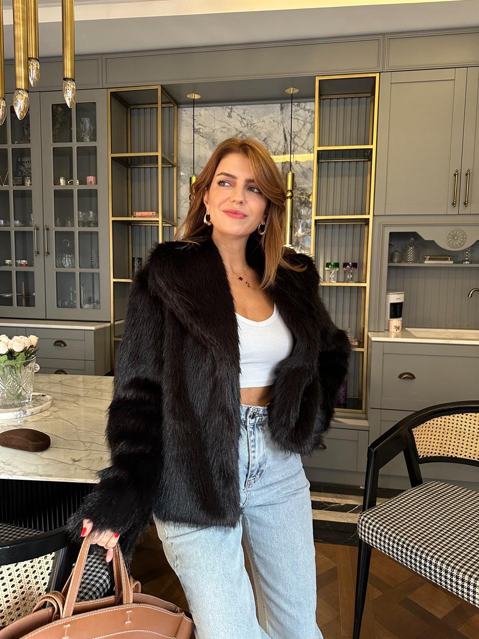 Siyah Şal Yaka Suni Kürk Mont