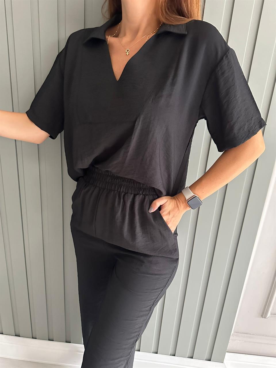 Siyah Yakalı Kısa Kol Tensel Takım