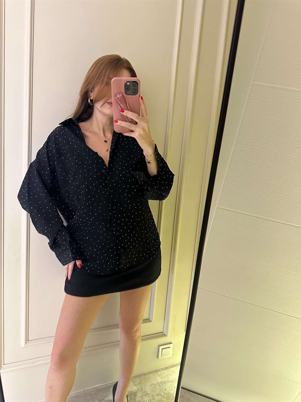 Siyah Taşlı Viskon Gömlek