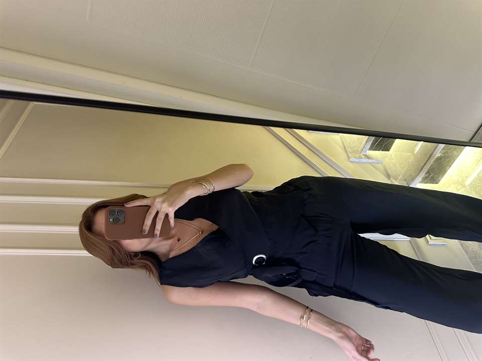 Siyah Tensel Kumaş Kruvaze Yaka Bağlamalı Takım