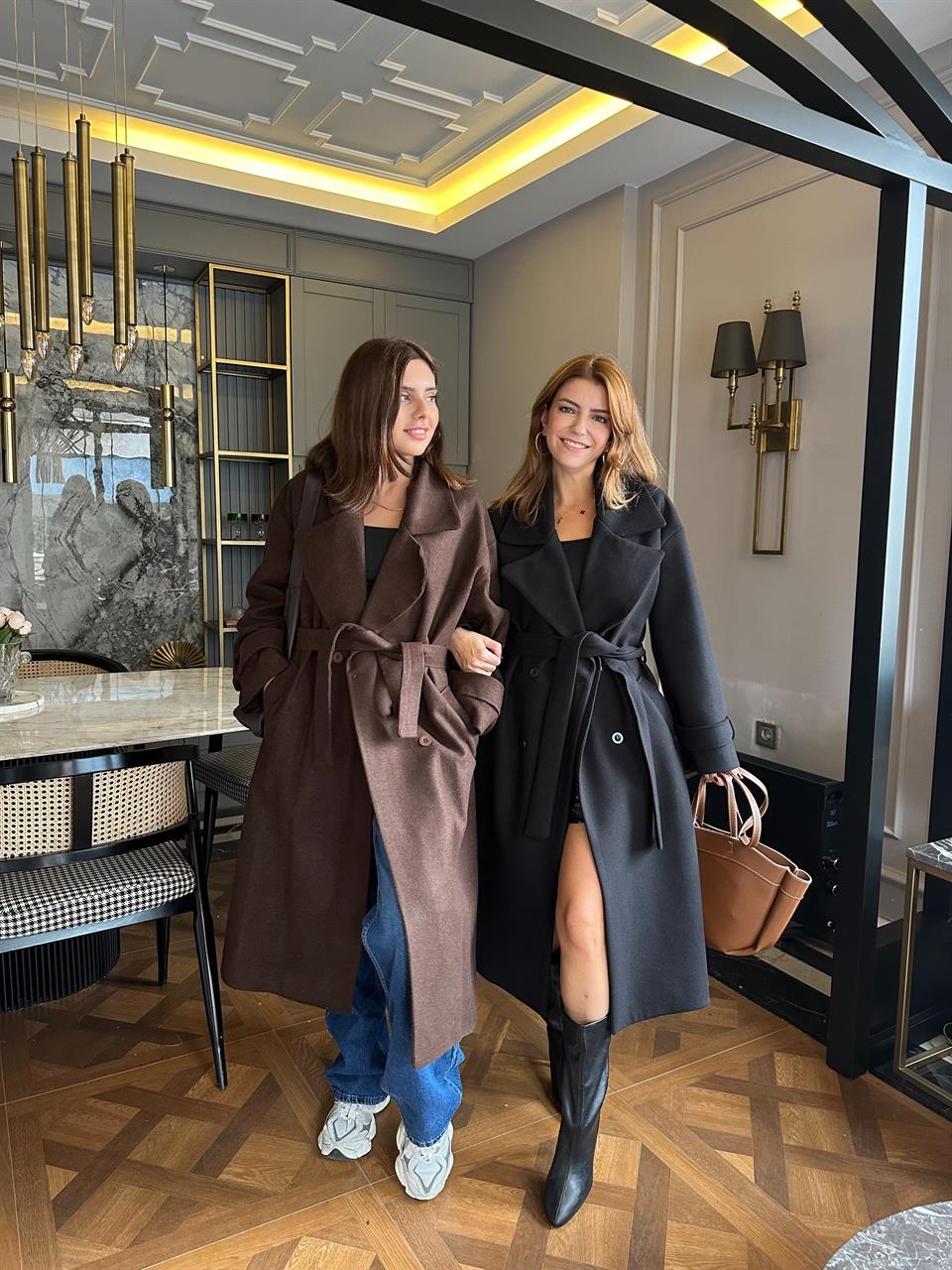 Siyah Uzun Kaşe Kaban