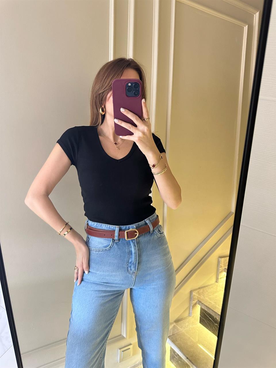 Siyah V Yaka Fitilli Bluz