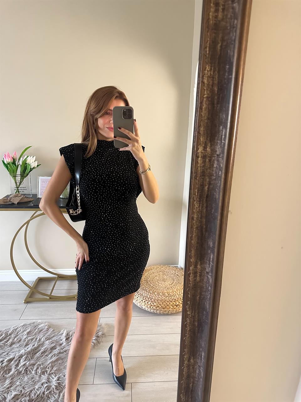 Taşlı Dik Yaka Elbise 