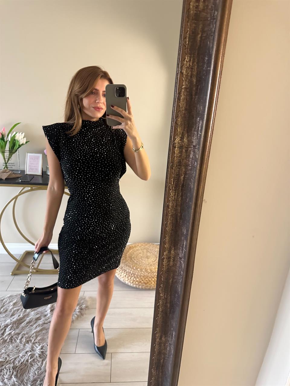 Taşlı Dik Yaka Elbise 