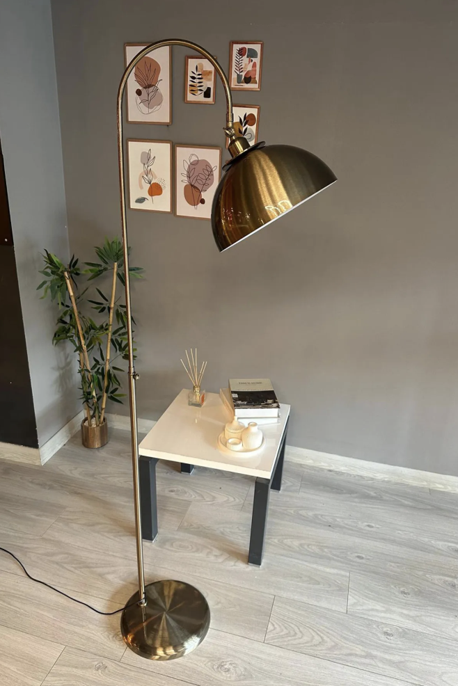 Eskitme Lambader Hareketli Ufo Başlık Modern Dekoratif Metal Oturma Çalışma Odası Zemin Lambası