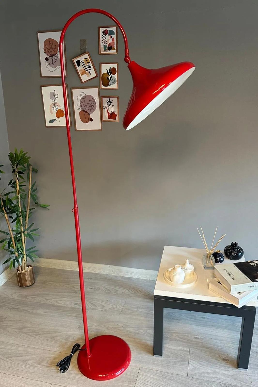 Kırmızı Lambader Hareketli Başlık Modern Dekoratif Metal Oturma Odası Çalışma Odası