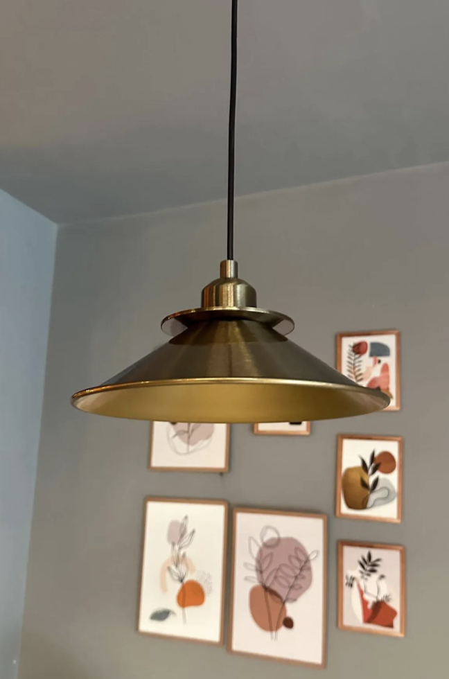 Nantes Eskitme Rengi Yarım Lale Başlık Metal Sarkıt Avize Modern Restoran Salon Retro Sarkıt Model