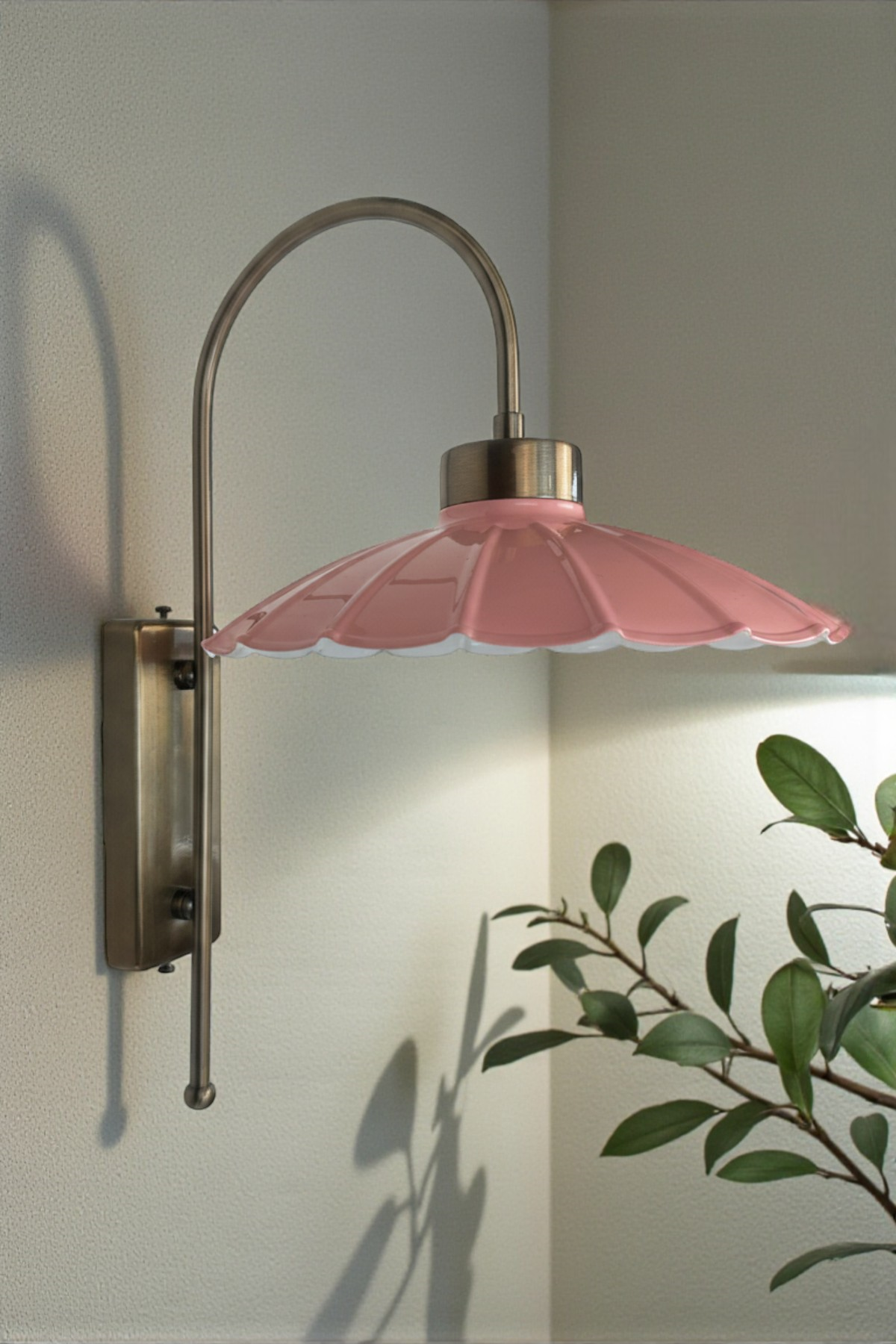 Risso Pembe Tekli Aplik Salon Mutfak Koridor Cafe Butik Lamba Aydınlatma