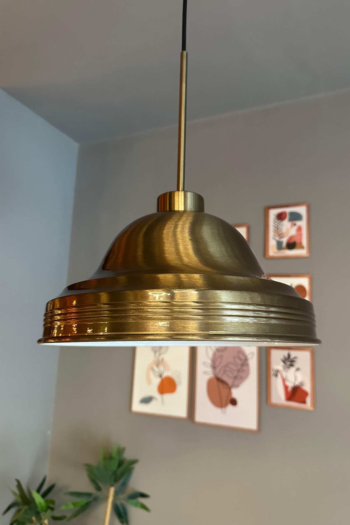 Ulmete İnce Eskitme Başlık Tekli Sarkıt Avize Salon Ofis Otel Restoran Avizeleri Vintage Tasarım