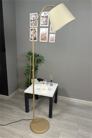 Cotella Krem Kumaş Dokulu Açık Bej Gövde Lambader Hareketli Başlık Modern Dekoratif Zemin Lambası