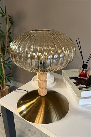 Elegant Cam Bal Rengi Üç Boncuk Masa Lambası Dekoratif Masaüstü Aydınlatma Yatak Odası Başucu Lamba