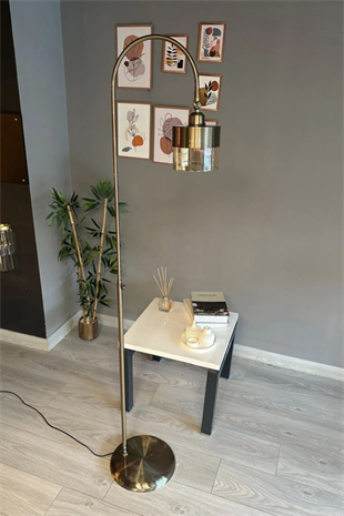 Eskitme Bal Rengi Lambader Hareketli Başlık Modern Dekoratif Metal Oturma Odası Çalışma Odası