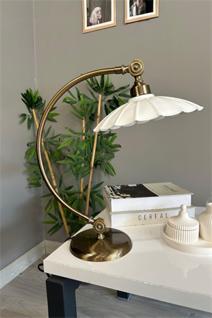 Risso Beyaz Eskitme Kuğu Gövde Masa Lambası Dekoratif Abajur Çocuk Odası Başucu Lambası