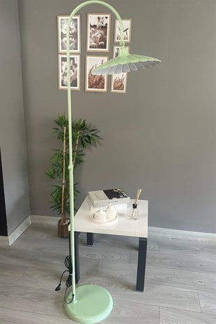 Risso Lambader Mint Gövde Modern Dekoratif Metal Oturma Odası Çalışma Odası