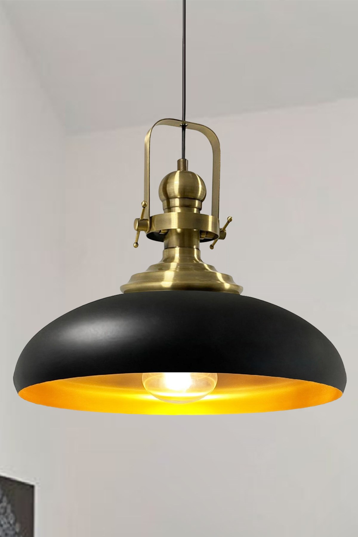 Bamyum Androa Siyah Eskitme Başlıklı Plafonyer - İç Renk Gold