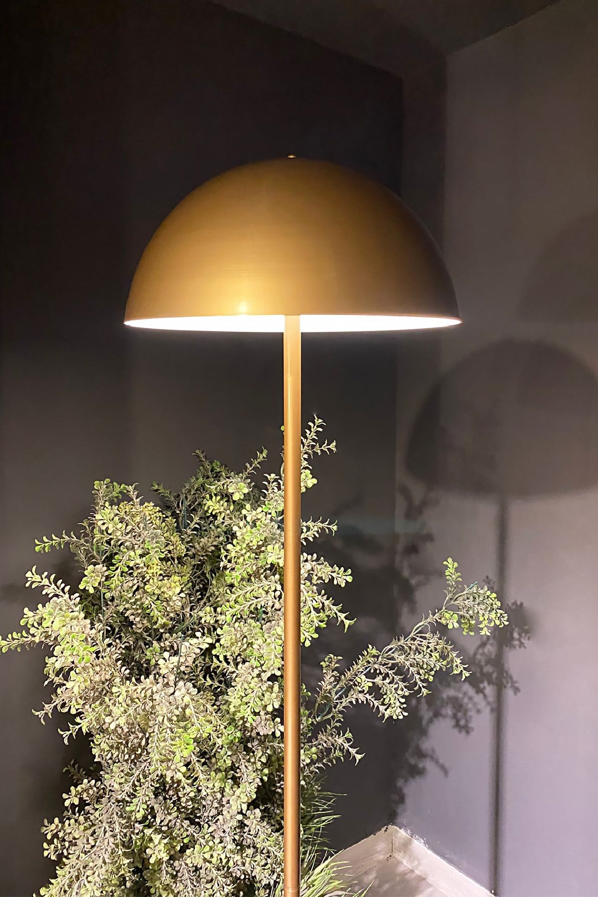 Bamyum Eskitme Lambader Modern Dekoratif Metal Salon Hol Oturma Odası Çalışma Odası Zemin Lambası