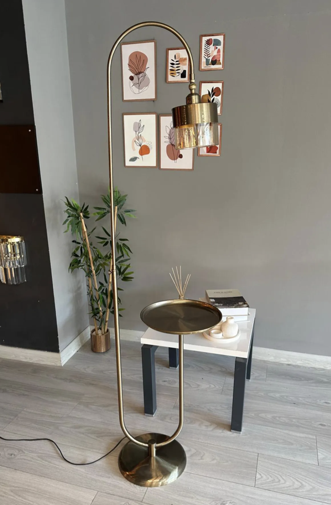 Eskitme Bal Rengi Lambader U Sehpalı Hareketli Başlık Modern Dekoratif Metal Oturma Odası