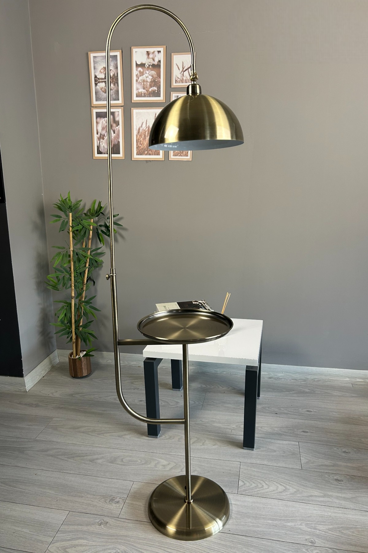 Eskitme lambader Hareketli Başlık Sehpalı Modern Dekoratif Metal Oturma Odası Çalışma Odası