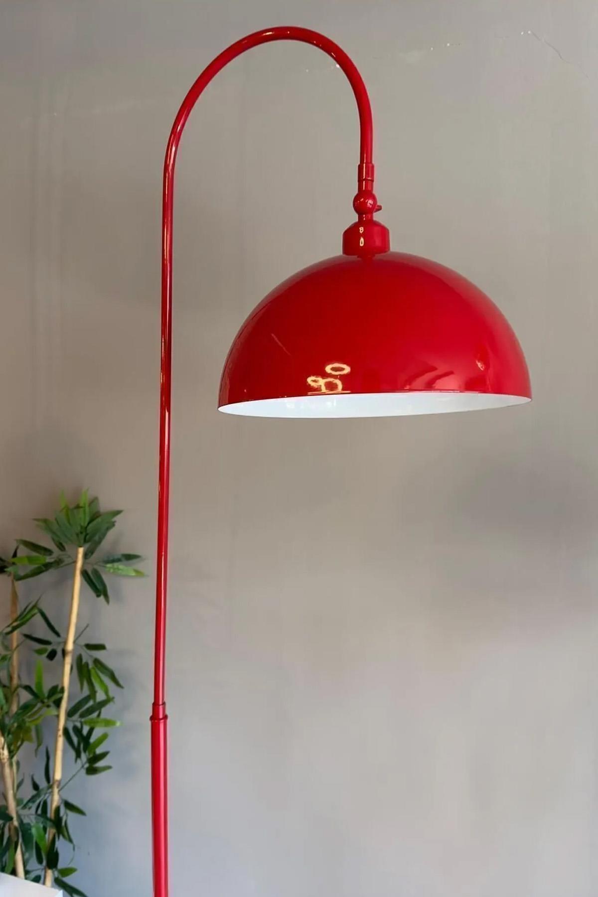 Kırmızı Lambader Hareketli Başlık Modern Dekoratif Metal Oturma Odası Çalışma Odası Zemin Lambası