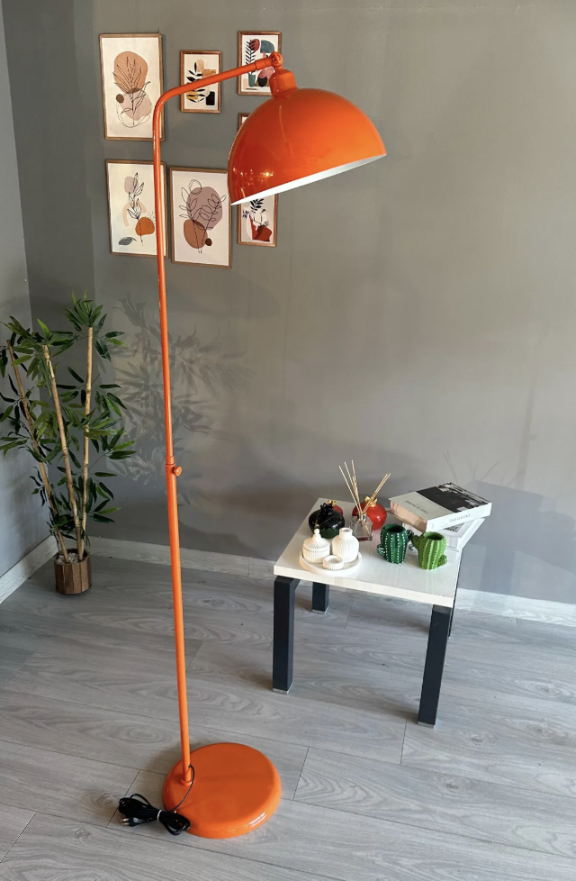 Lambader Hareketli Başlık Modern Dekoratif Metal Oturma Odası Çalışma Odası Zemin Lambası