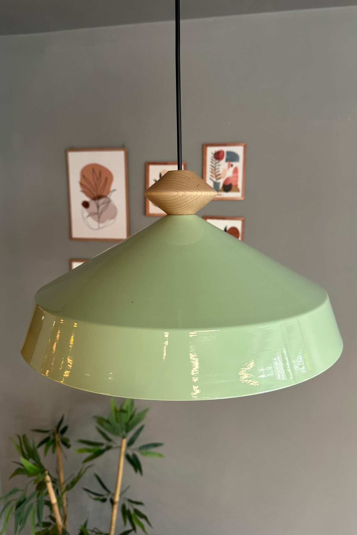 Lema Mint Tekli Avize Ahşap Topaç Başlık Sarkıt Lamba Restoran Cafe Salon Avizeleri