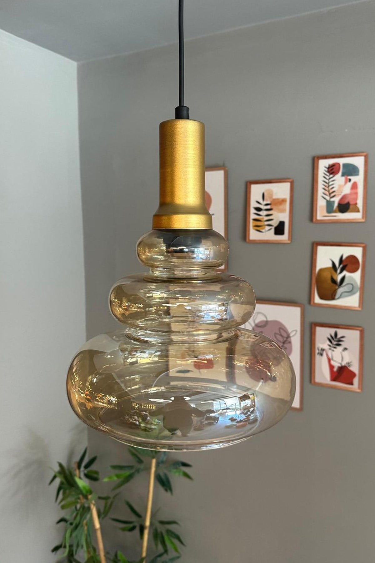 Lily Cam Bal Rengi Tekli Avize Gold Fener Başlık Retro Sarkıt Lamba Restoran Salon Aydınlatma