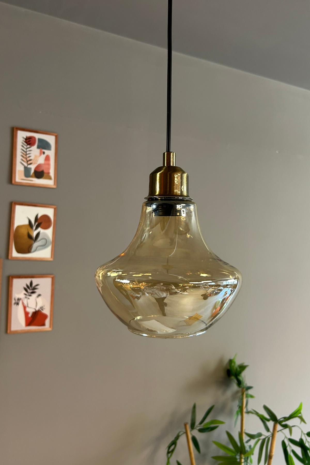 Melk Cam Eskitme Tekli Avize Yarım Lale Başlık Retro Sarkıt Lamba Restoran Salon Aydınlatma