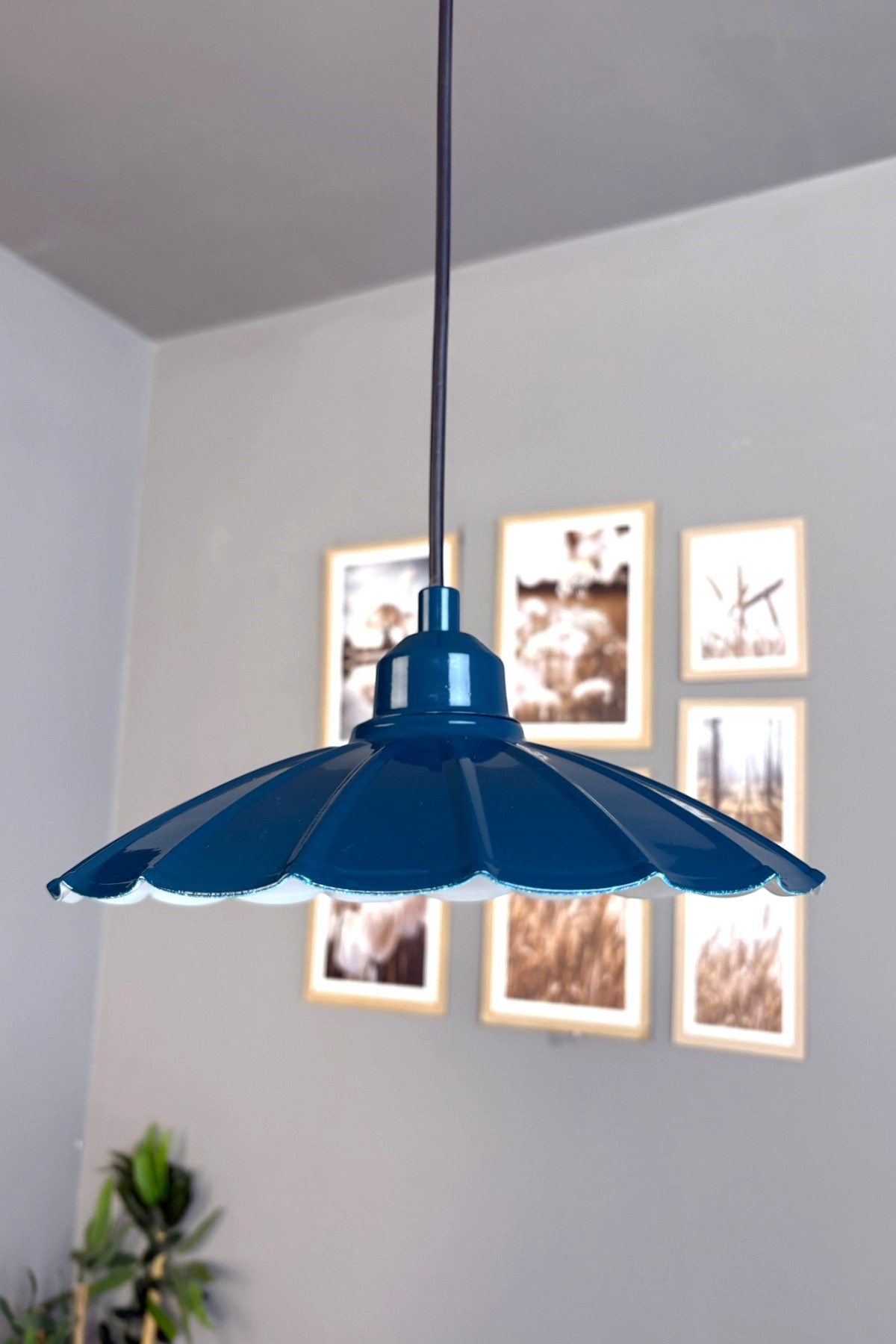 Risso Metal Avize Deniz Yeşili Yarım Lale Başlık Tekli Rustik Cafe Mutfak Modern Sarkıt Aydınlatma