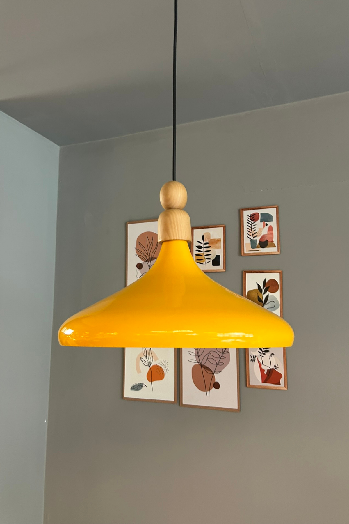 Sarı Tekli Avize Kalın Ahşap Boncuk Sarkıt Salon Mutfak Pastane Lamba Aydınlatma Avizeler