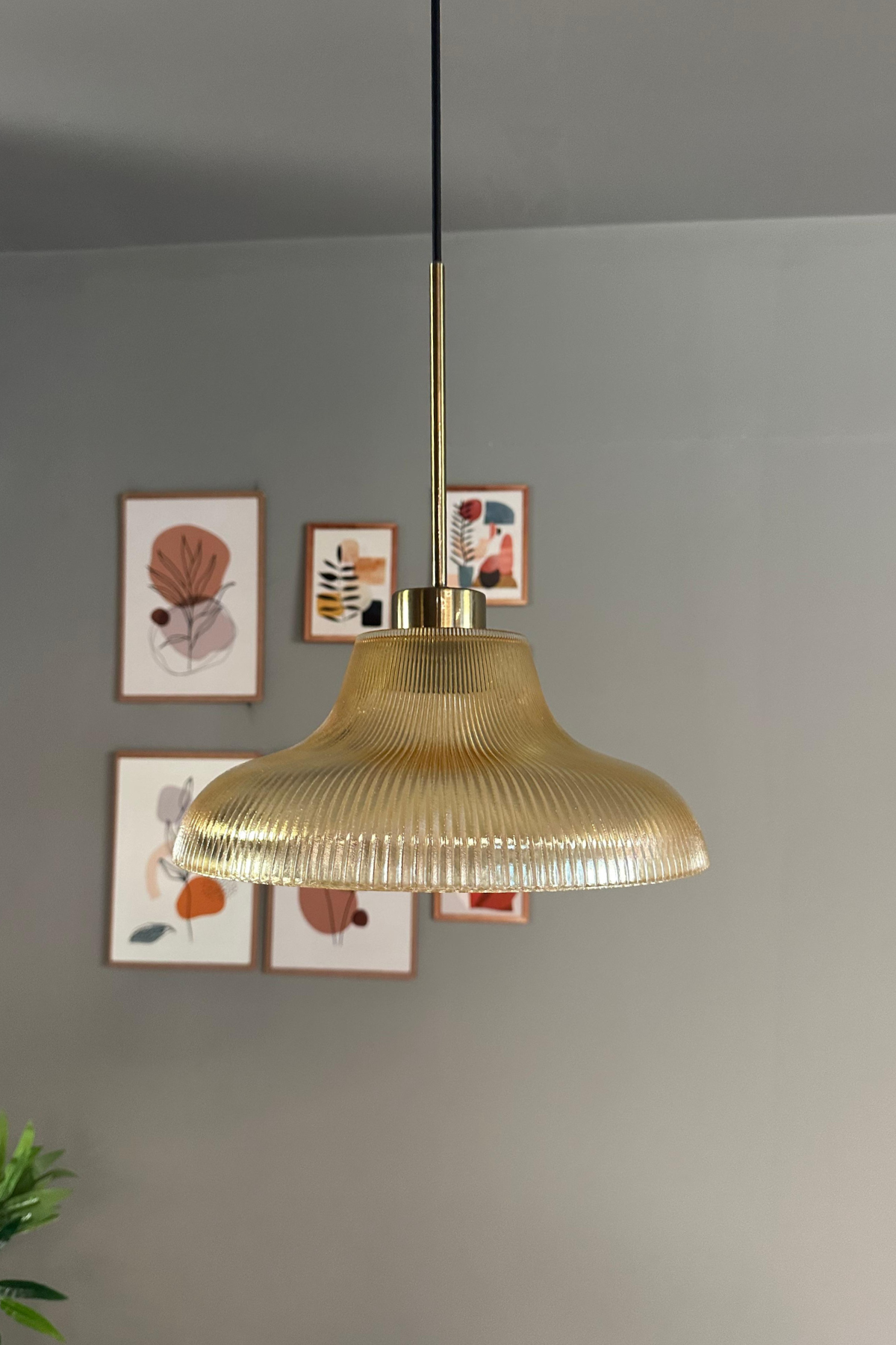 Stark Cam Bal Rengi Tekli Avize İnce Eskitme Başlık Retro Sarkıt Lamba Salon Aydınlatma