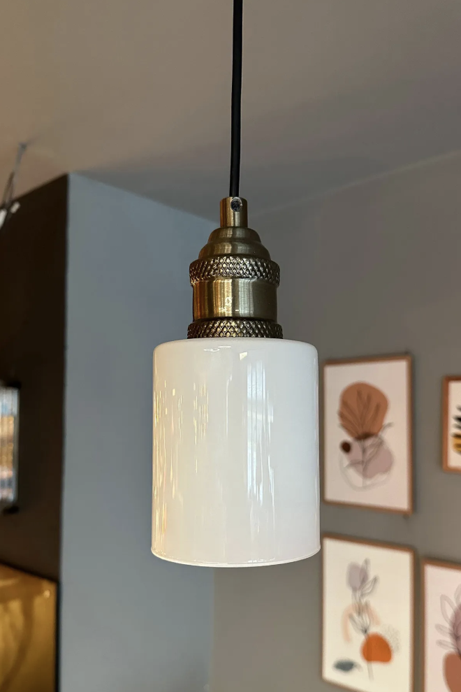 Tiny Beyaz Cam Tekli Avize Eskitme Lale Başlık Retro Sarkıt Lamba Restoran Salon Aydınlatma