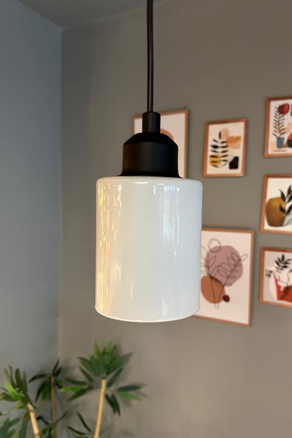 Tiny Beyaz Cam Tekli Avize Siyah Yarım Lale Başlık Retro Sarkıt Lamba Restoran Salon Aydınlatma