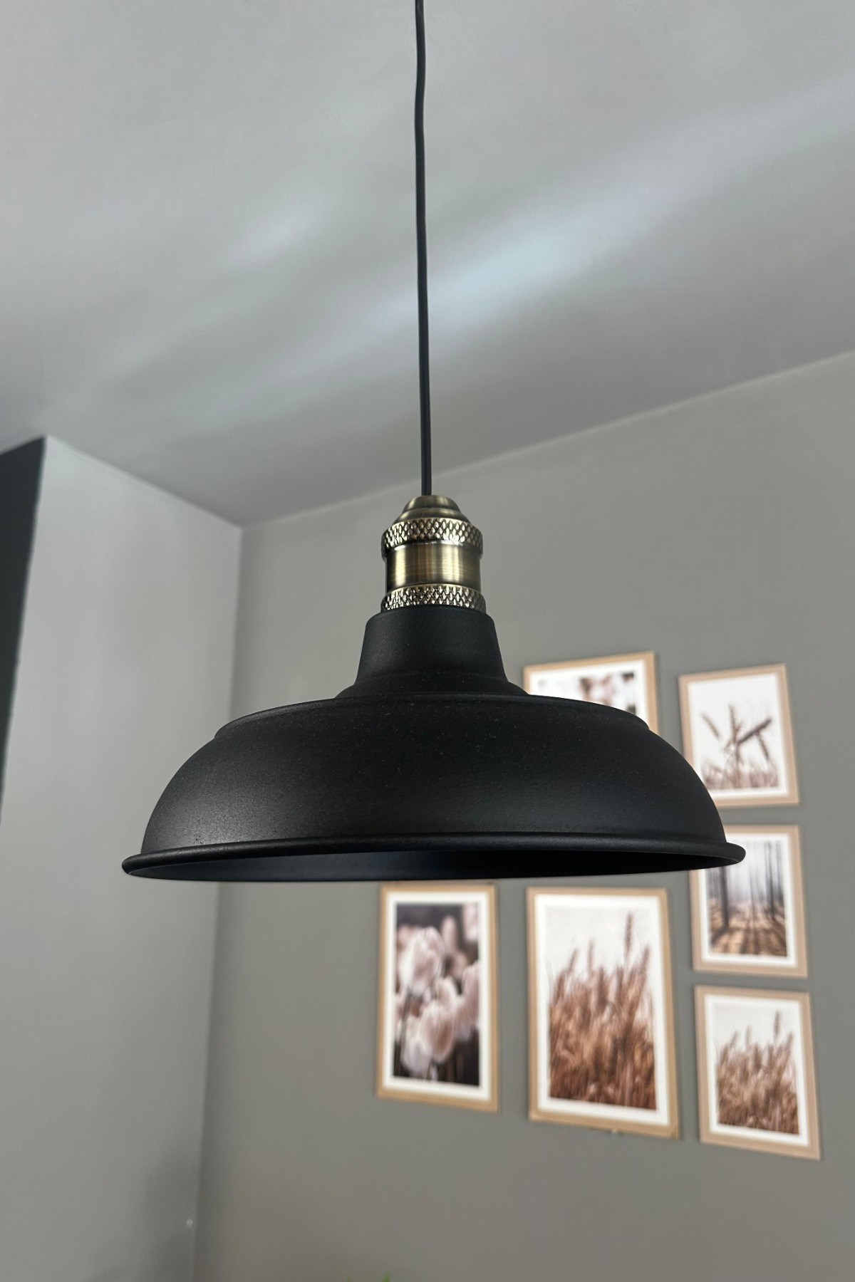 Veluna Siyah Tekli Eskitme Lale Başlık Avize Retro Sarkıt Ofis Showroom Salon Mutfak Avizeleri