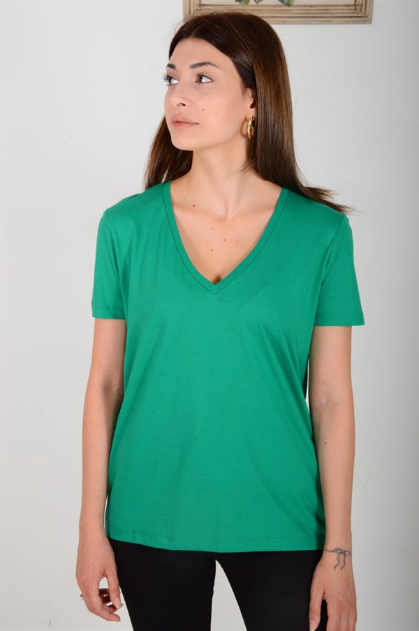 Kadın Yaşil V Yaka Basic Tişört 3470