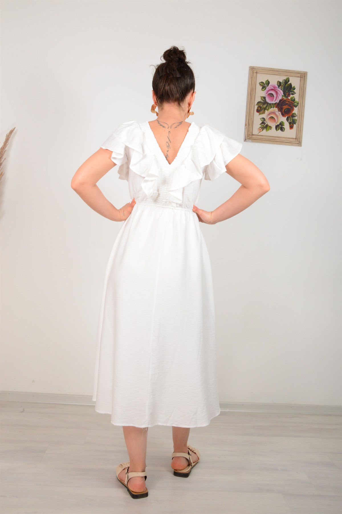 Kadın Beyaz Kolu Volanlı Gipeli Elbise 2690