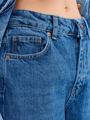 Mavi Yanları Yırtmaçlı Boru Paça Jean Pantolon 70133