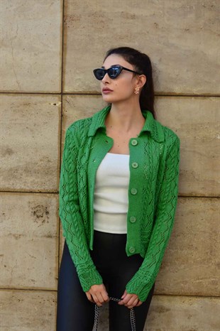 Kadın Yeşil Düğmeli Ve Yakalı Örgü Hırka - Megapol Giyim