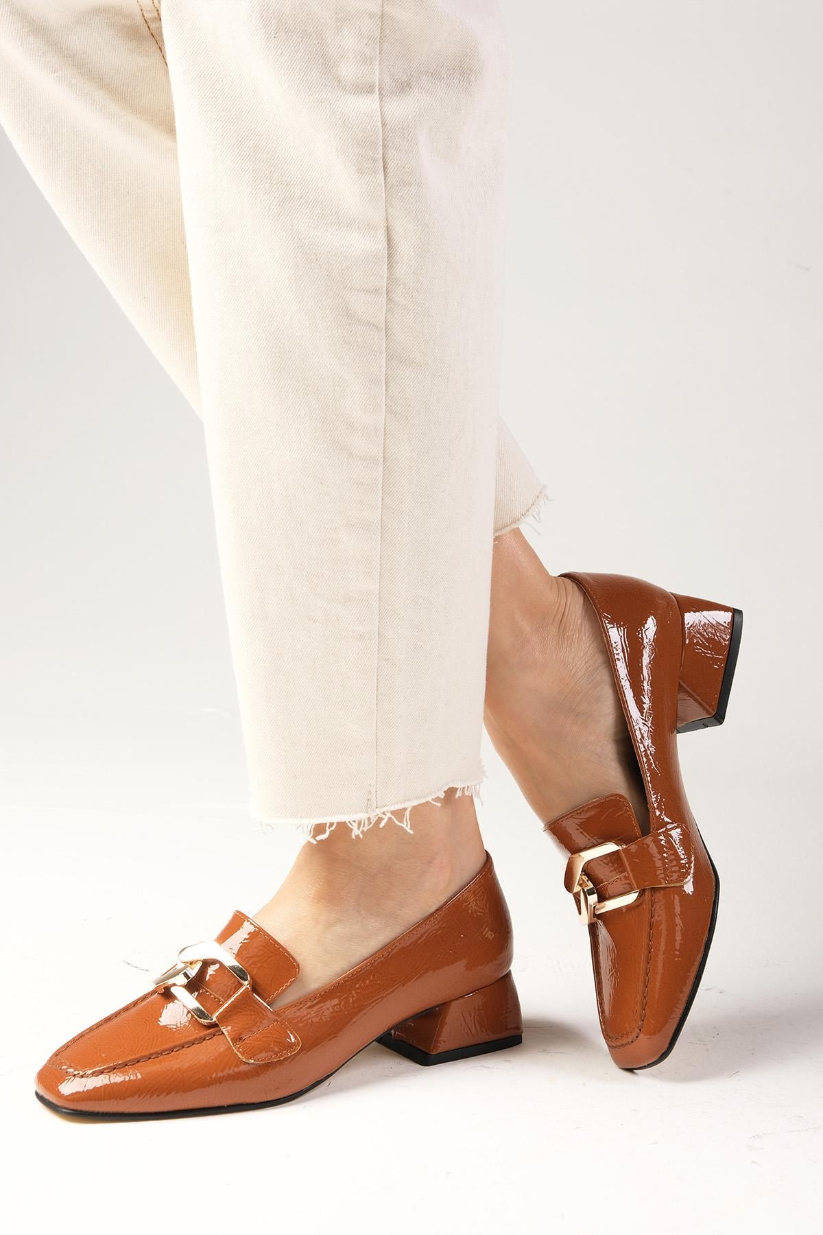 Carolyn Tan Patent Leather Short Heels