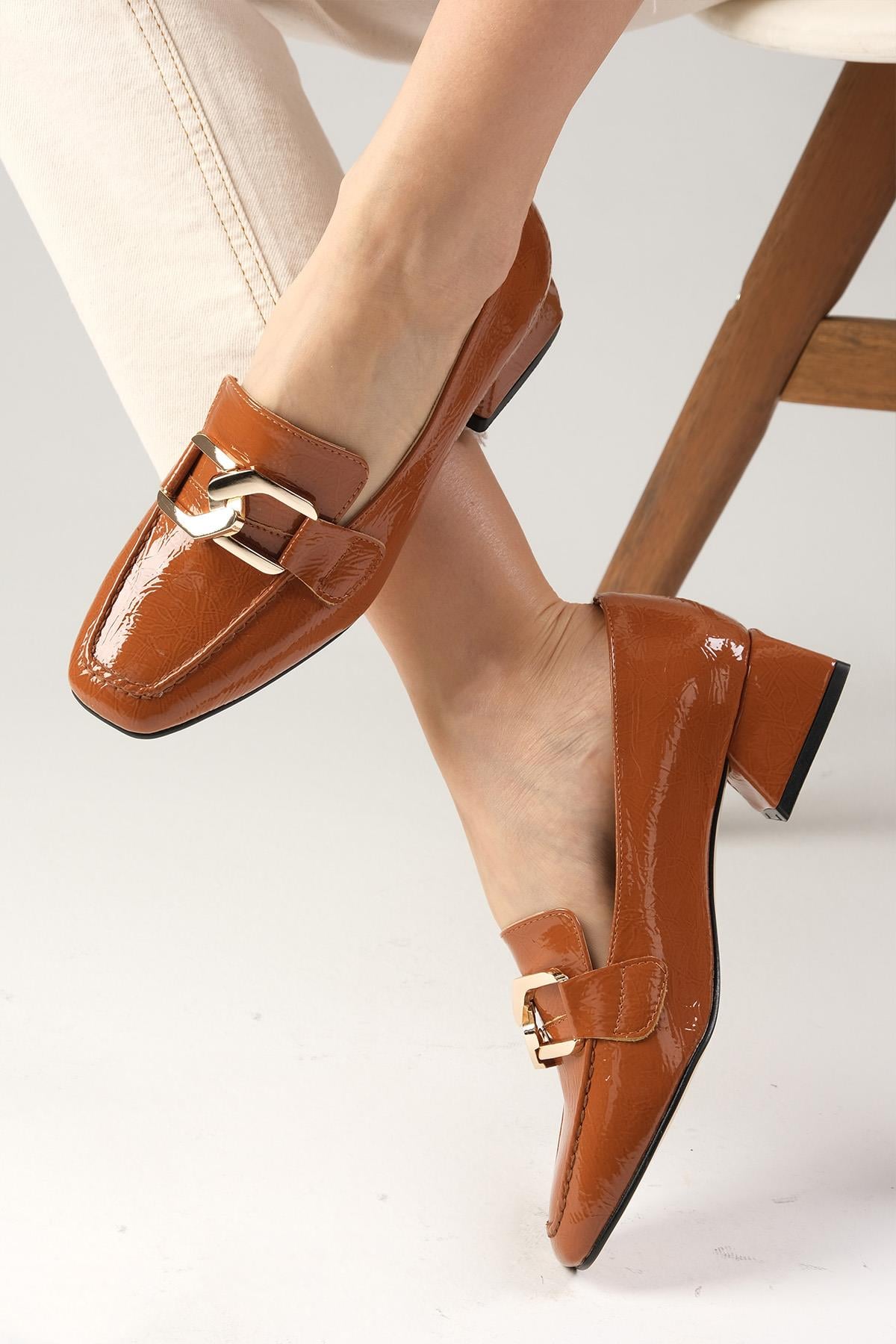 Carolyn Tan Patent Leather Short Heels